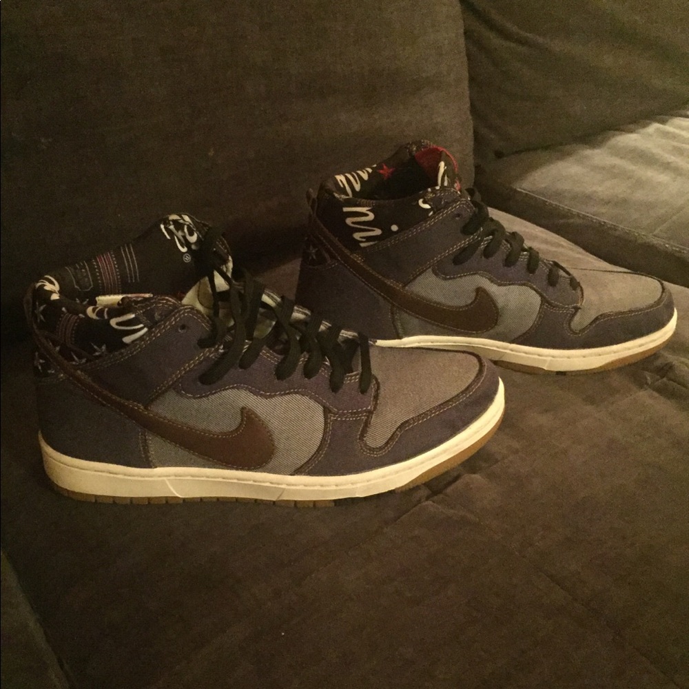 SOLD Mens size 10.5 Nike Dunk Comfort Denim